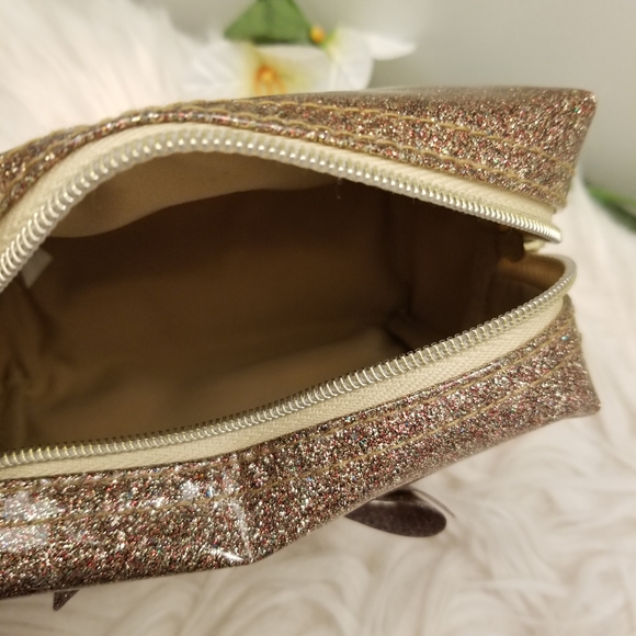 Small Gold Glitters Makeup Cosmetic Bag. - Picture 10 of 10